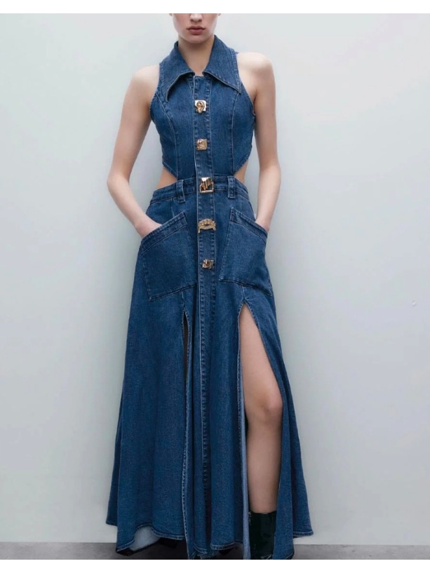 Sleeveless Blue Denim Maxi Dress With Front Buttons And Slits Open Back